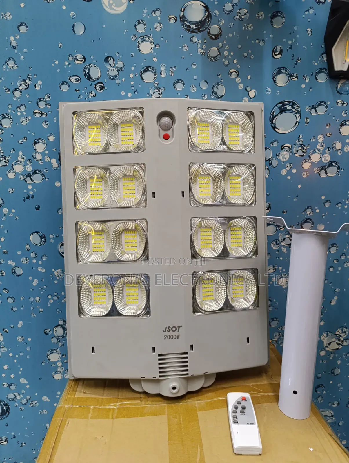 *2000w Grey Solar Street Light + Pole*