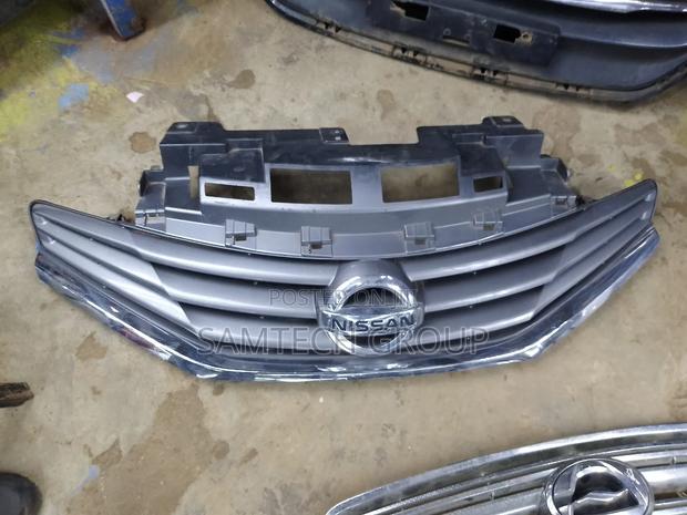 Nissan Note 2012 Grill