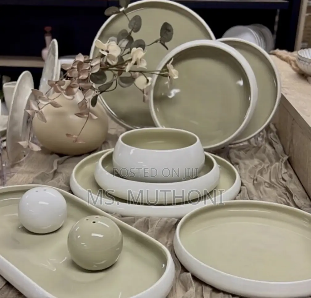 Luxury European Two Tone Cream / Beige Porcelain Finish Dinner Set