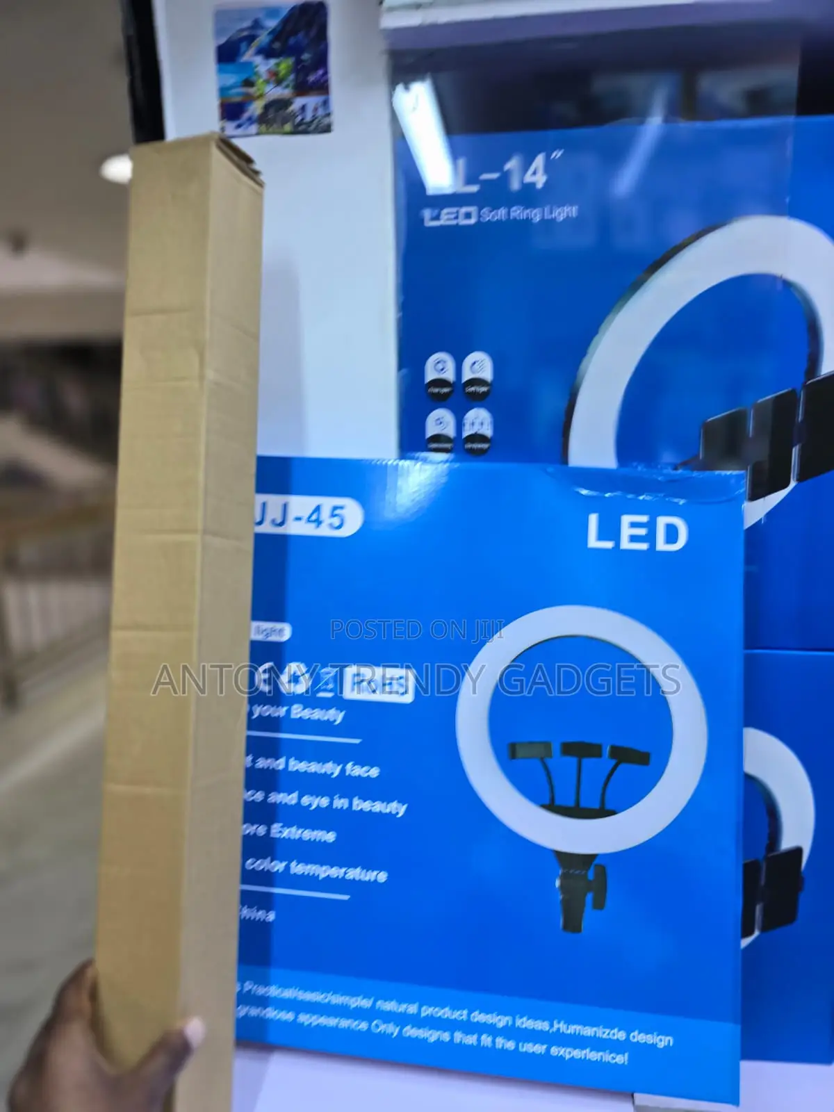 LJJ-45 Professional Ring Light Kit With 3 Phone Holders
