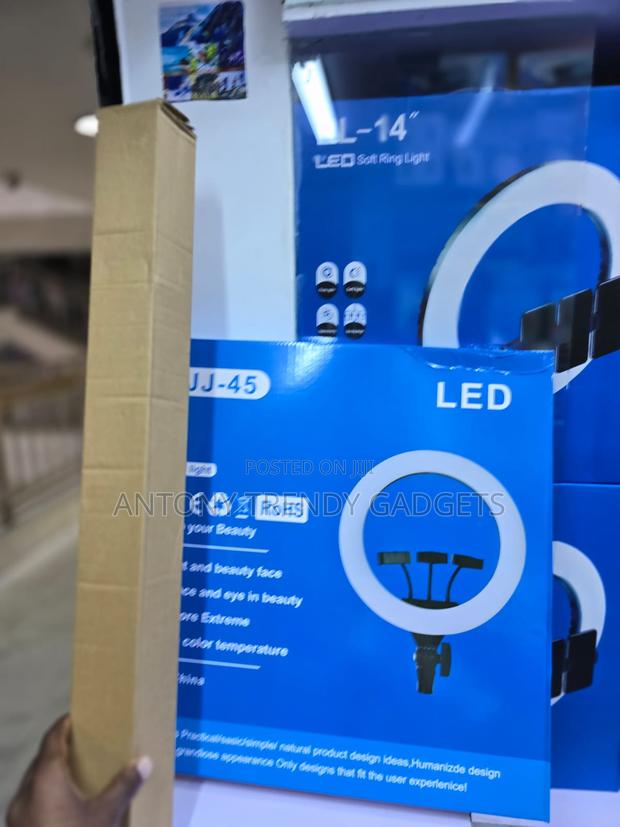 LJJ-45 Professional Ring Light Kit With 3 Phone Holders - thumbnail 3