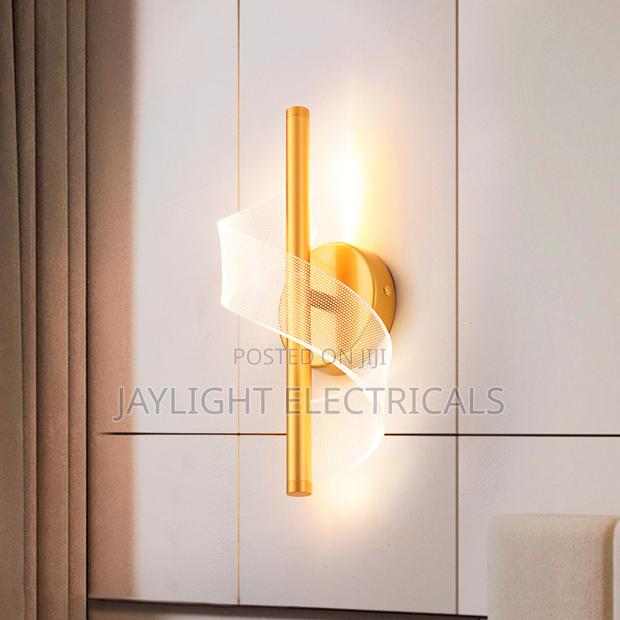 Golden Aluminum Led Wall Sconces With Acrylic Shade 12w for Bedroom