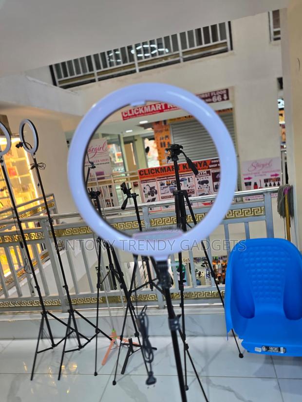 45cm Led Ring Light for Live Streaming Makeup Videos - thumbnail 2