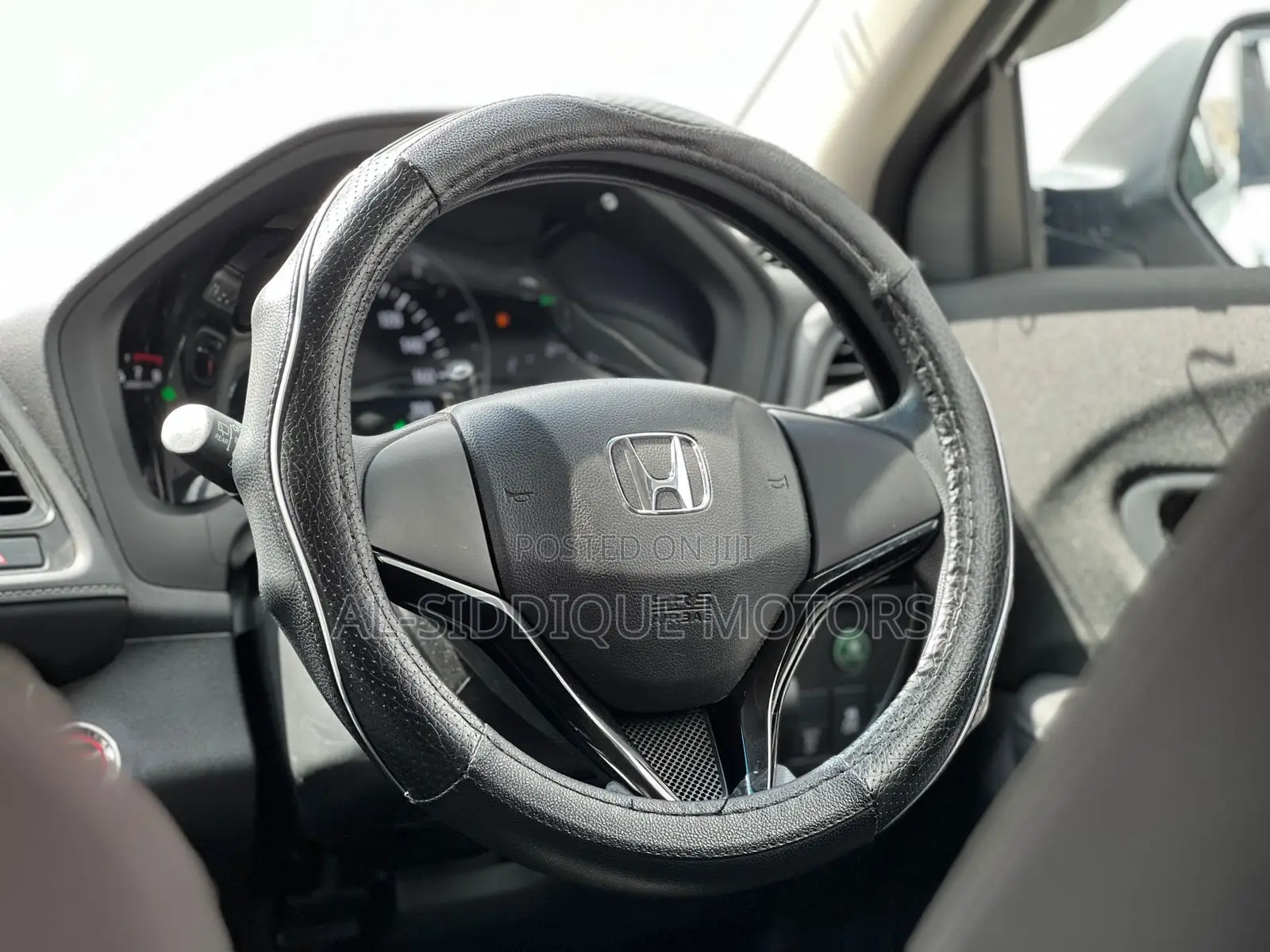 Honda Vezel 2019 White