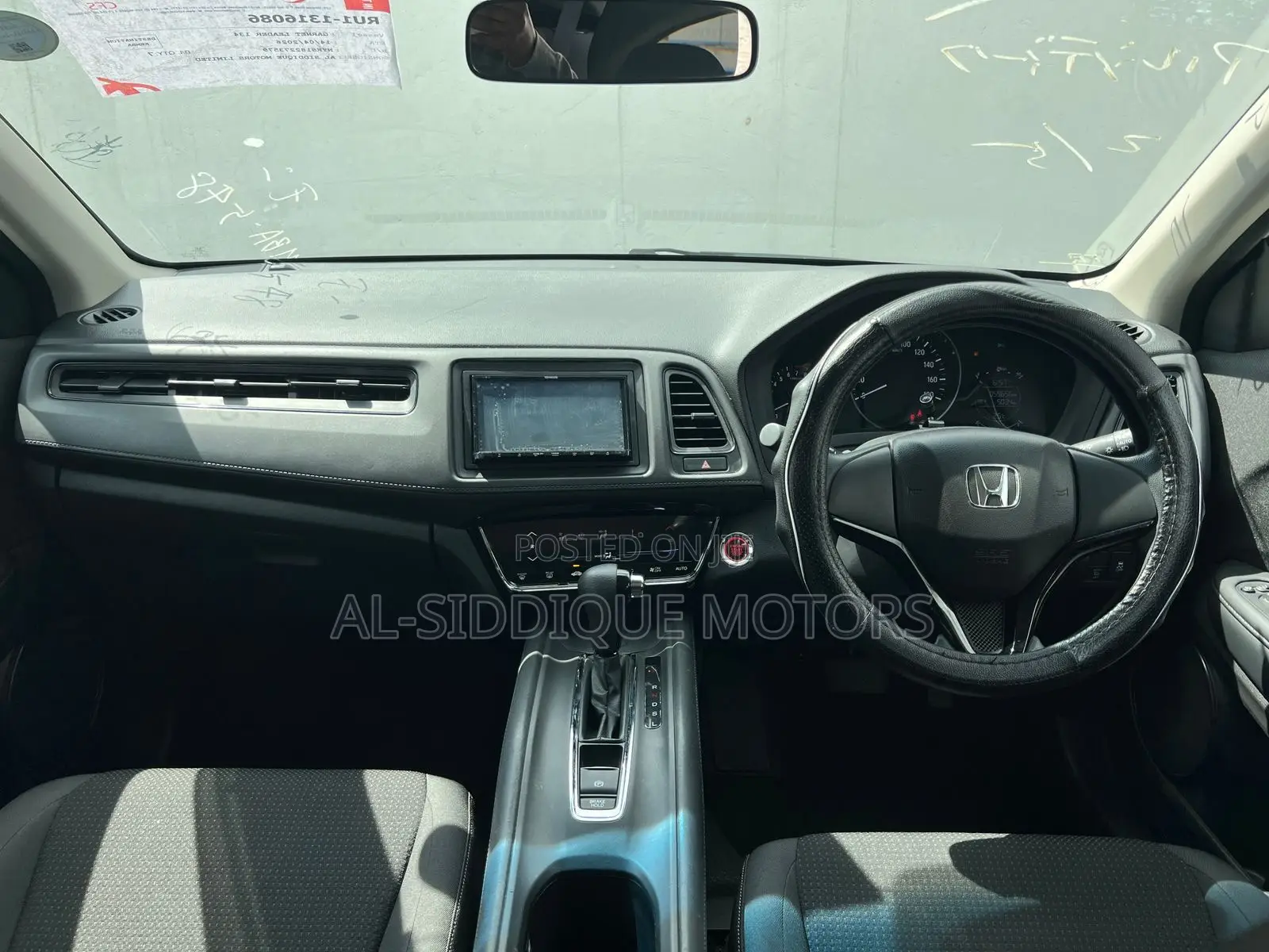 Honda Vezel 2019 White