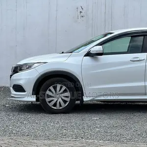 Honda Vezel 2019 White