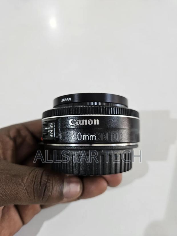 Canon Ef 40mm F/2.8 STM