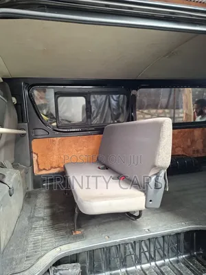 Toyota HiAce 2018 Black