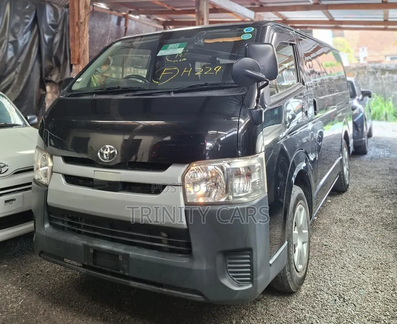 Toyota HiAce 2018 Black