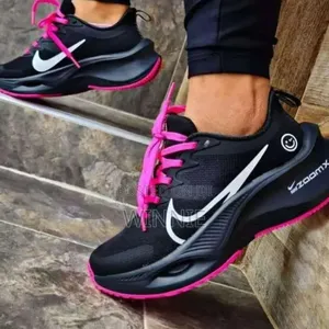 Nike Zoom Sneakers