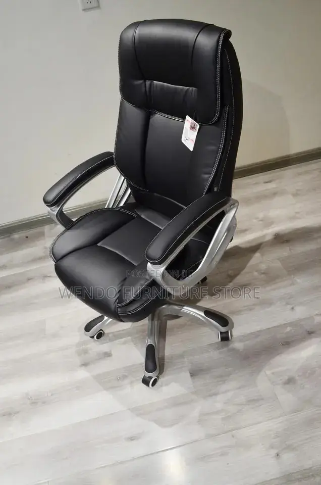 Office Chairs; Leather Executive Managers Adjustable Office Chairs
