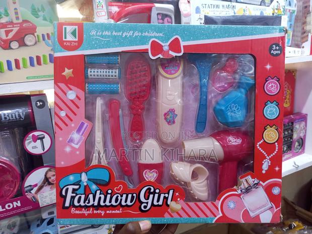 Kids Beauty Play Set - thumbnail 2