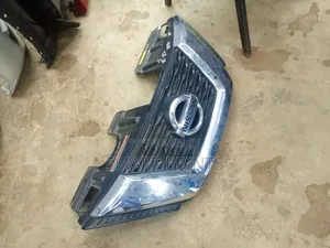 Nissan Roque Grill 2017 - 2020