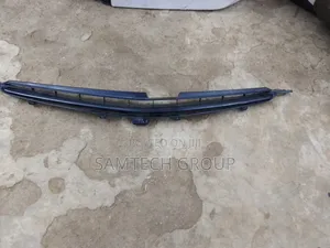 Toyota Wish Front Grill 2005 Model