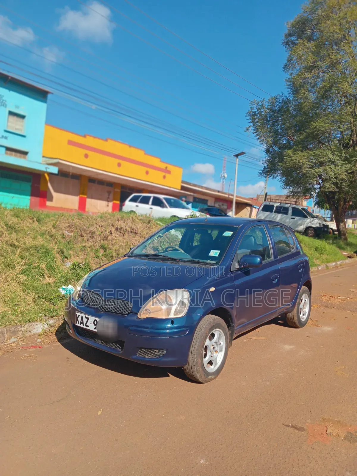 Toyota Vitz 2000 Blue