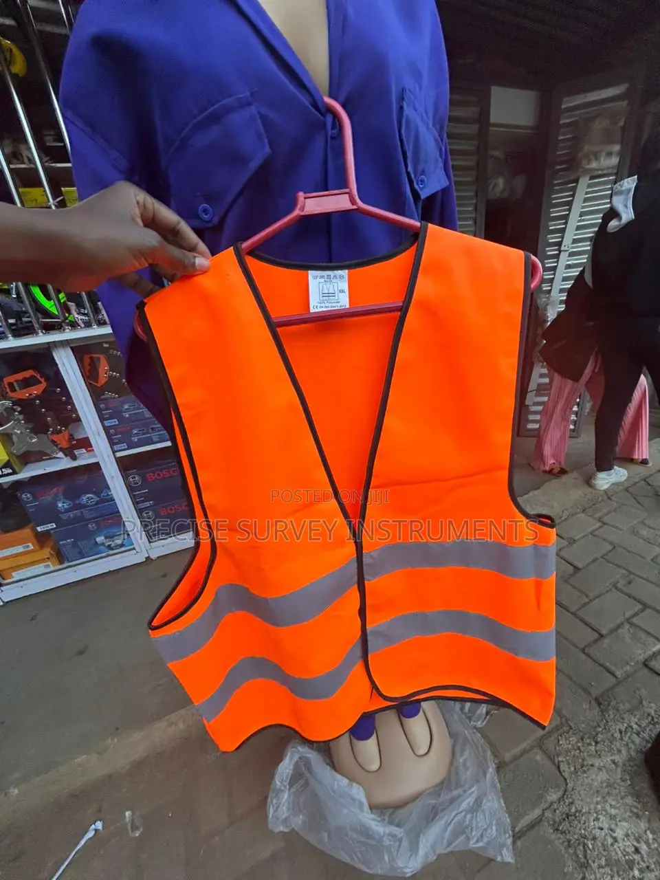 Safety Reflector Vest With Durable Reflective Material