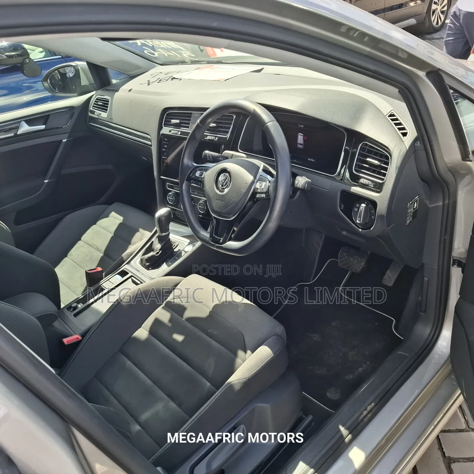 Volkswagen Golf 2019 Beige