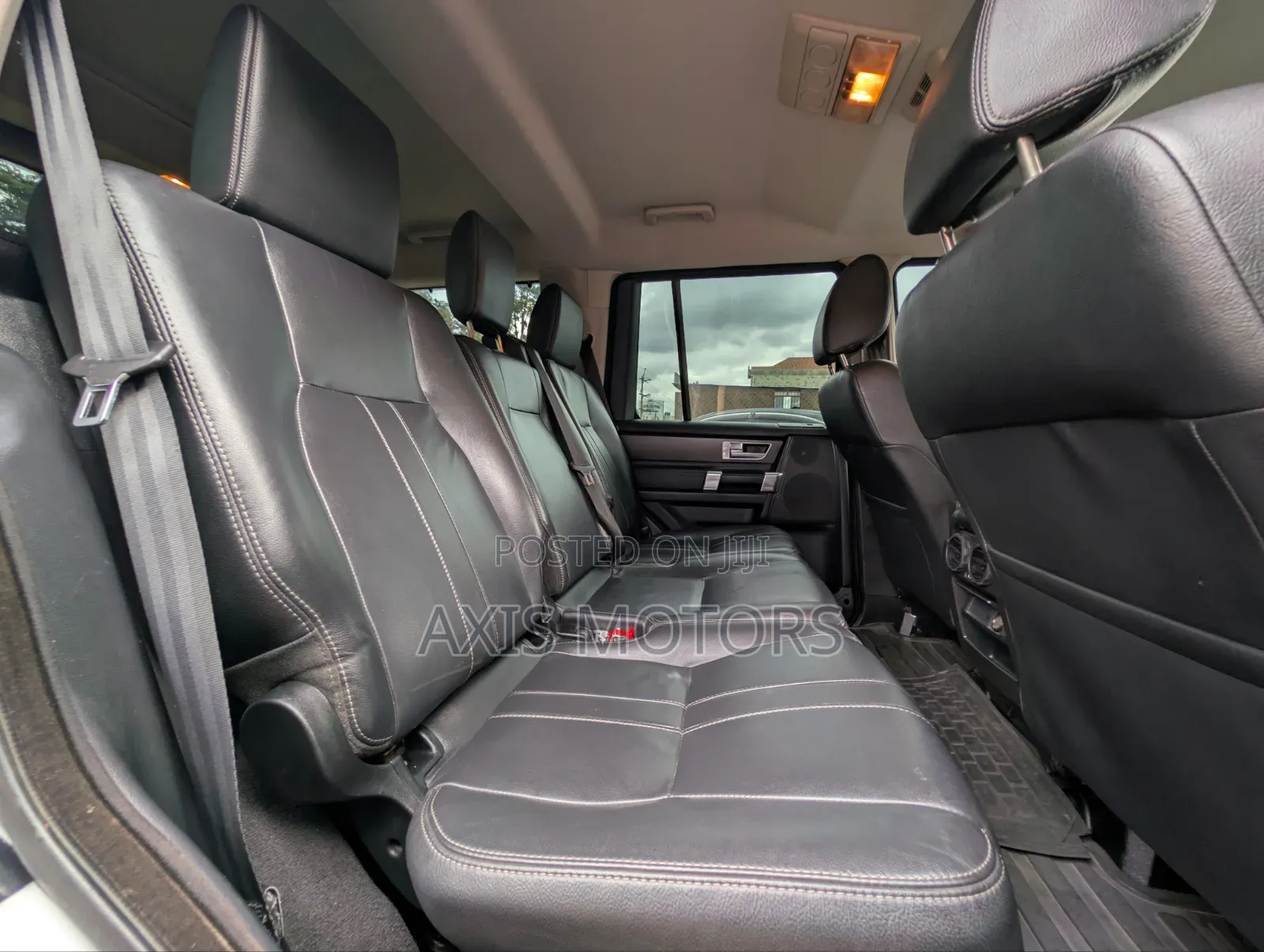 Land Rover Discovery 2016 Black