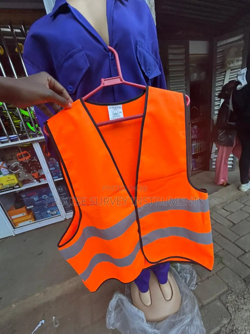 Construction Site Reflector Vest Without Pockets