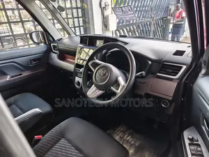 Toyota Tank 2019 Black