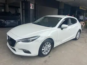 Mazda Axela 2018 White