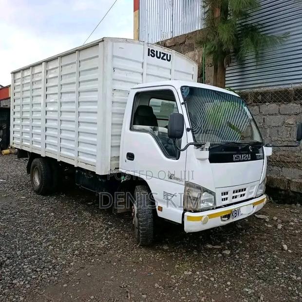 Isuzu NKR Local