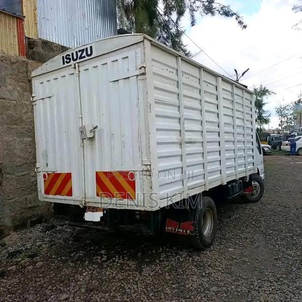 Isuzu NKR Local - thumbnail 2