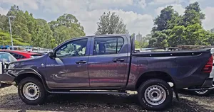Toyota Hilux 2021 Gray