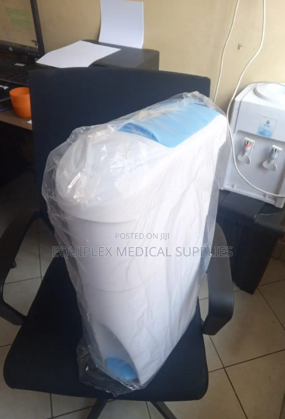 White 18l Hospital Sanitary Bins (Pedal Operated 18l Sanitary Bins)