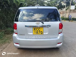Toyota Corolla Rumion 2008 Silver
