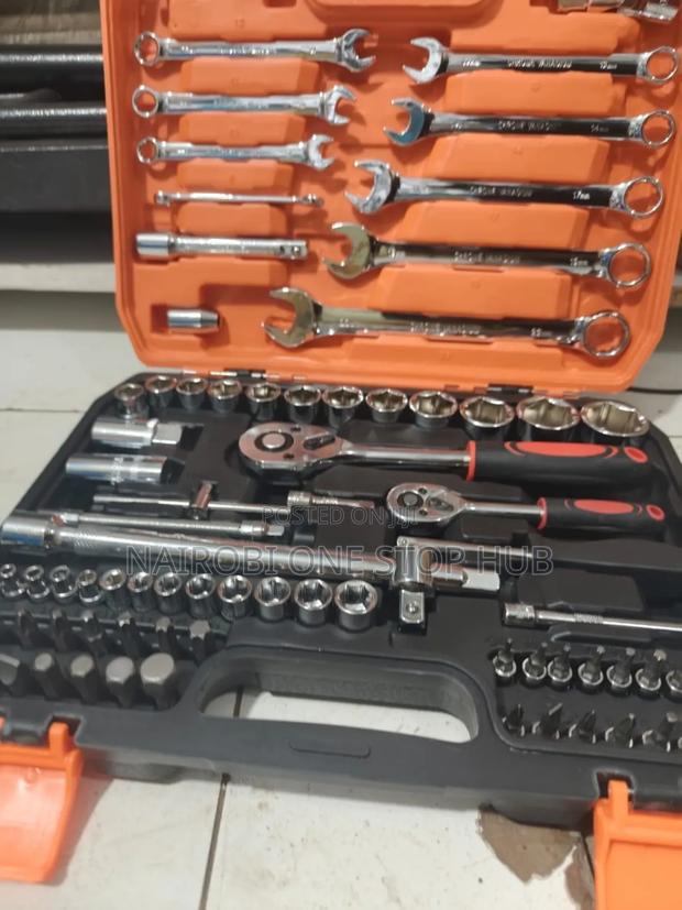 82 Pieces Mechanical Toolset - main view
