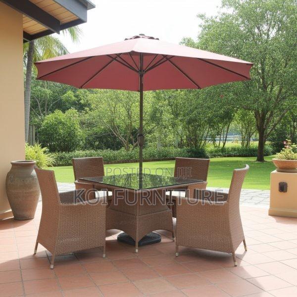 Outdoor Set : 4 Seater Outdoor Dining Set With Umbrella