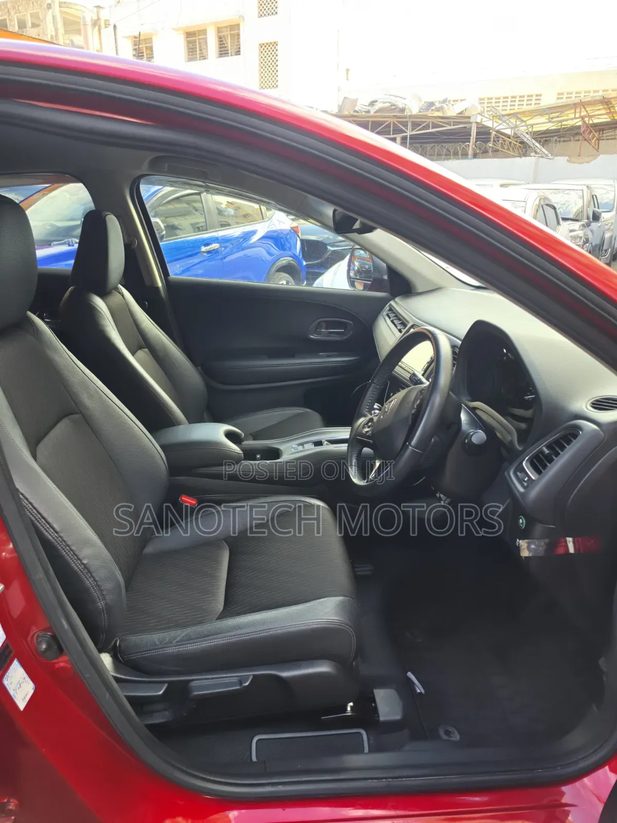 Honda Vezel 2019 Red