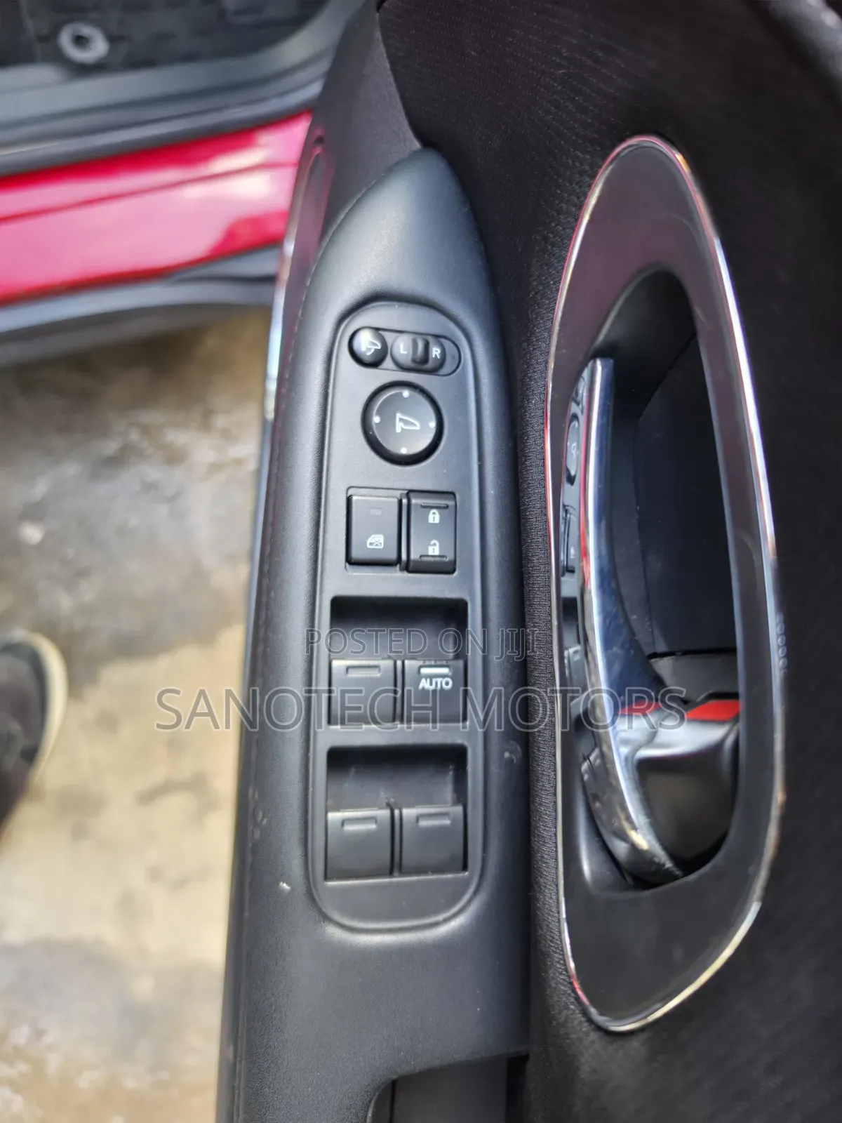 Honda Vezel 2019 Red
