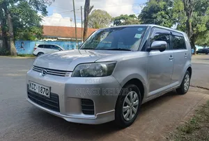 Toyota Corolla Rumion 2009 Silver