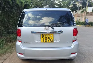 Toyota Corolla Rumion 2009 Silver