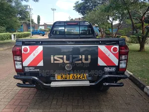 Isuzu D-MAX 2022 Gray