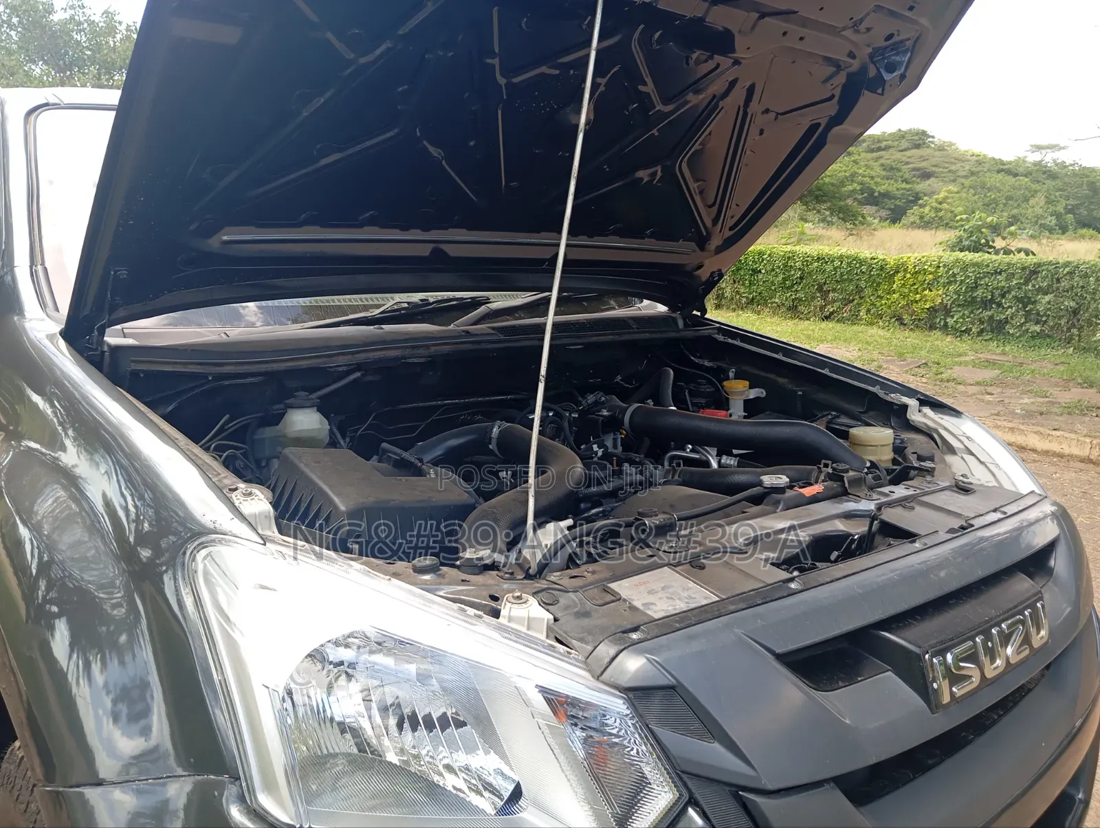 Isuzu D-MAX 2022 Gray