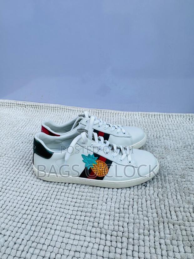 Authentic Gucci Ace White Leather Sneakers With Embroidery - thumbnail 2