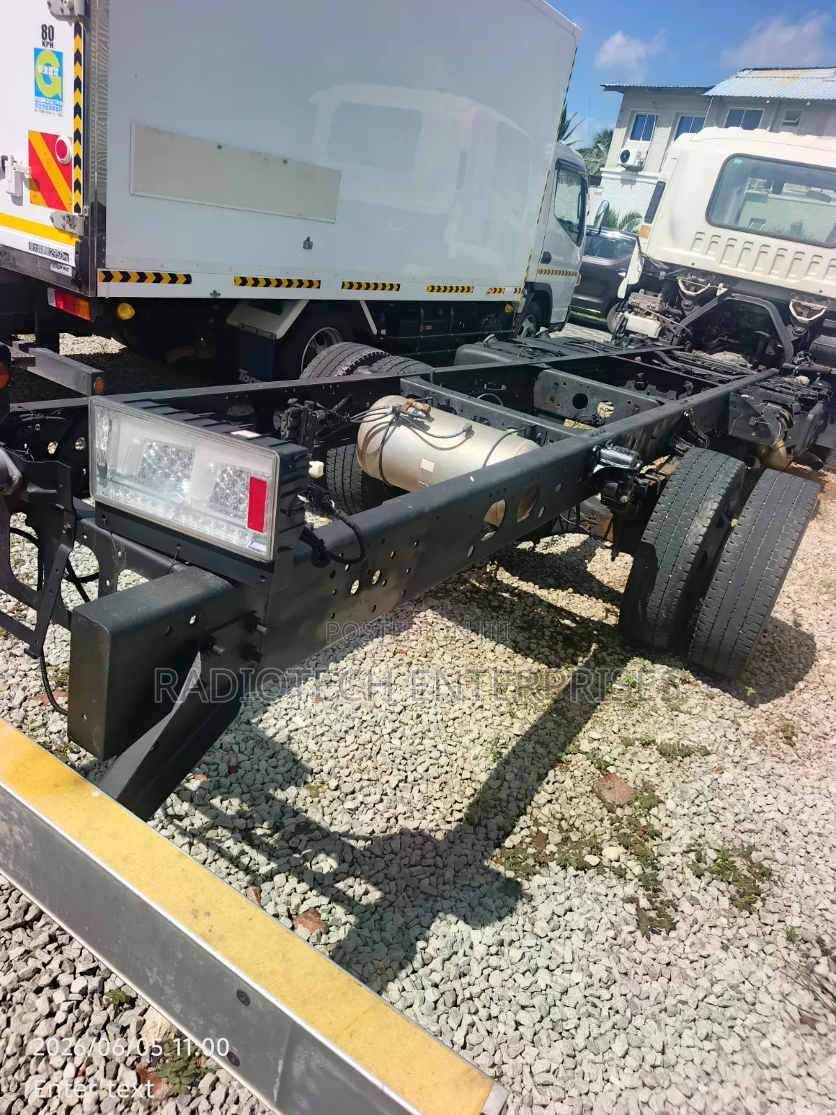 Isuzu Forward 2019 White