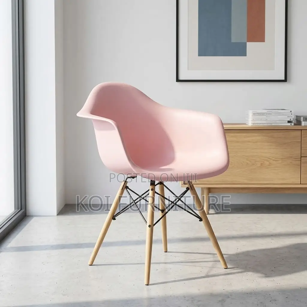 Home Chair : Pink Eames-Style Armchair