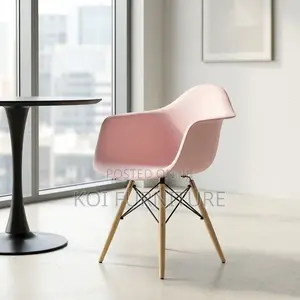 Home Chair : Pink Eames-Style Armchair
