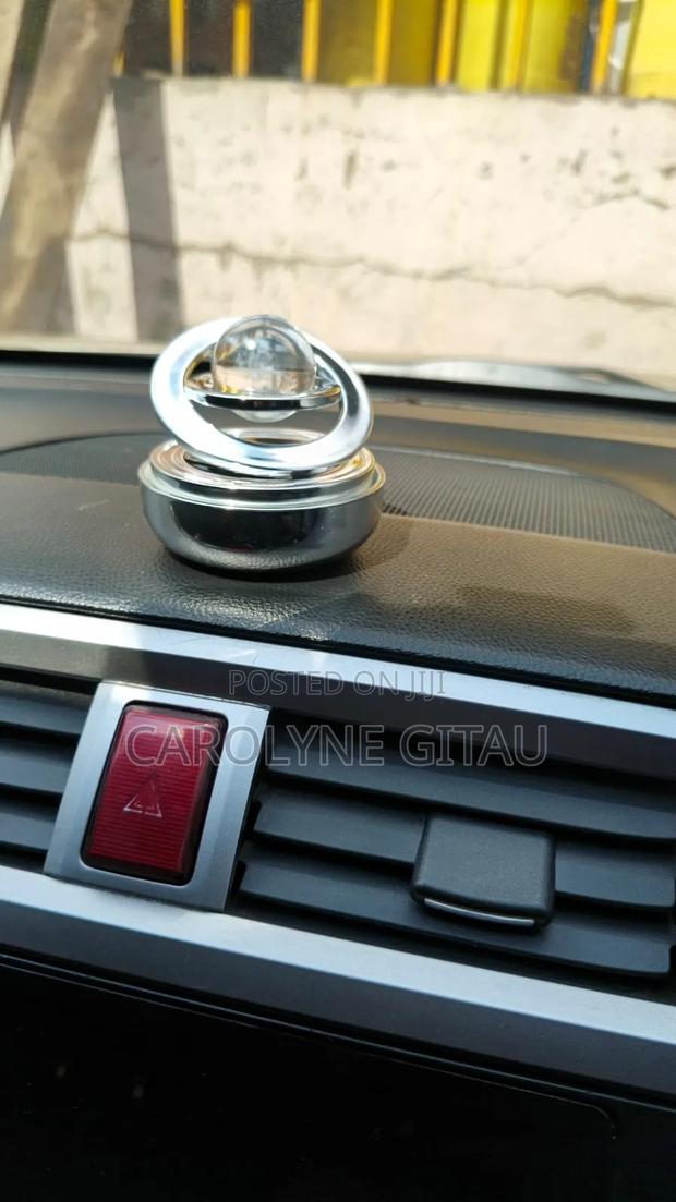 Solar Car Interior Dash Board Air Freshener Rotating Aroma - thumbnail 2