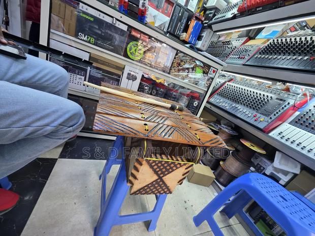 Local Xylophone Marimba - thumbnail 4
