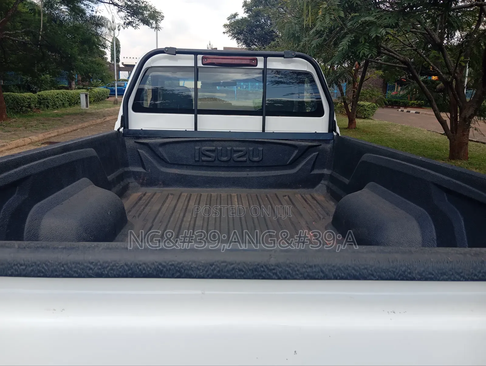 Isuzu D-MAX 2022 White