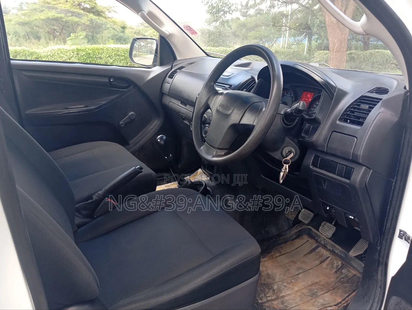 Isuzu D-MAX 2022 White