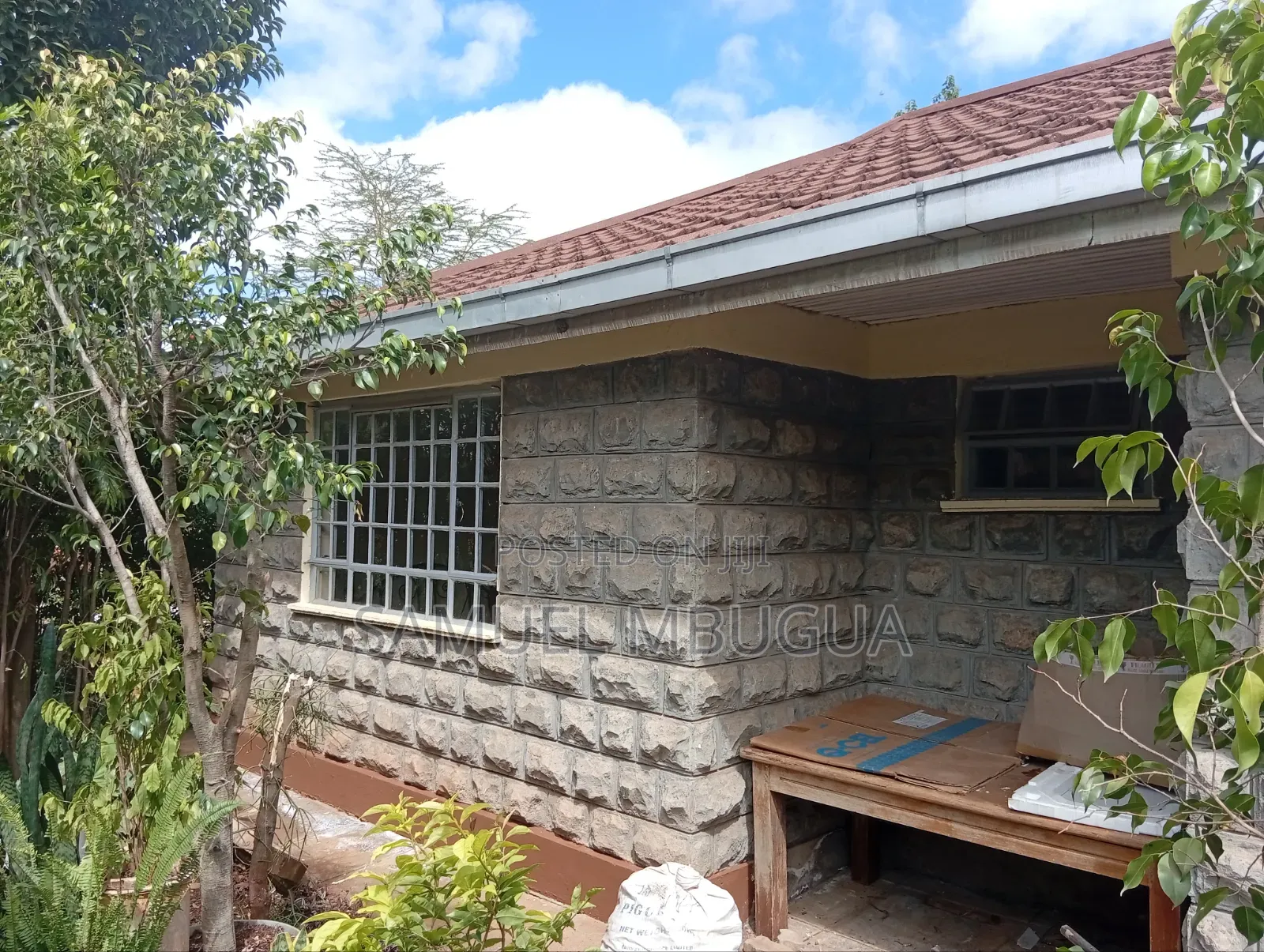 2bdrm Bungalow in Karen for rent
