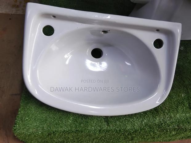 Affordable Washhandbasin - thumbnail 3