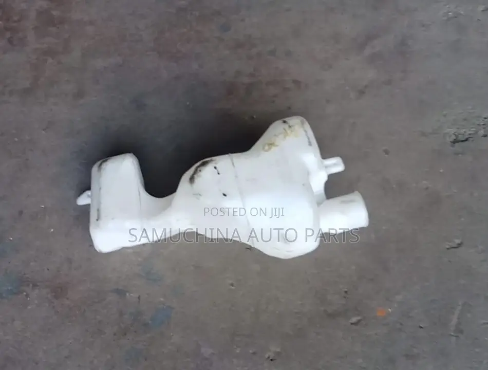 Coolant Reservoir Bottle Toyota Passo Kgc30
