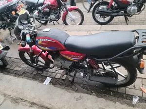 Bajaj Boxer 150 UG 2022 Red